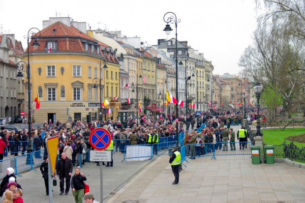 Zagraniczni korespondenci: Polacy zareagowali wyjątkowo na tragedię