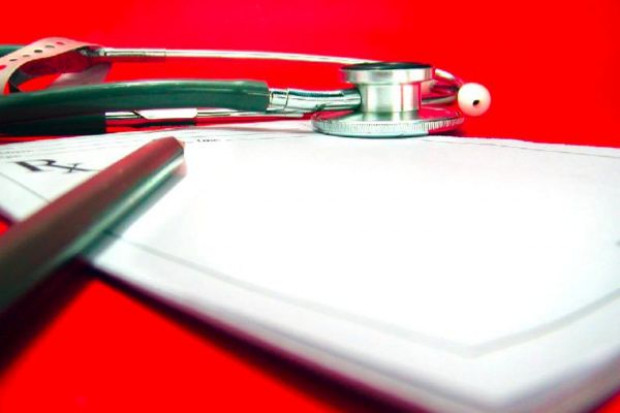 Podlaskie: NFZ karze lekarzy POZ za niezasadne porady