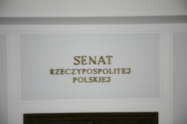 Senat przyjął bez poprawek ustawę przeciw dopalaczom