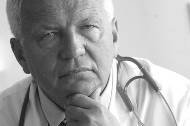 Warszawa: odszedł prof. Hubert Kwieciński