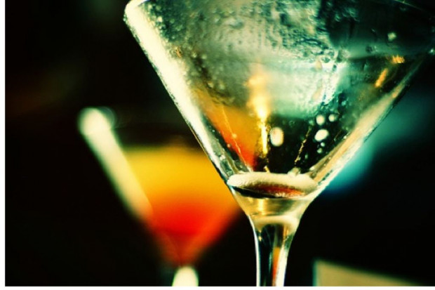 GIS ostrzega przed piciem alkoholu niewiadomego pochodzenia