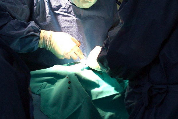 UE: produkcja implantów i sprzętu chirurgicznego wymaga ścisłej kontroli