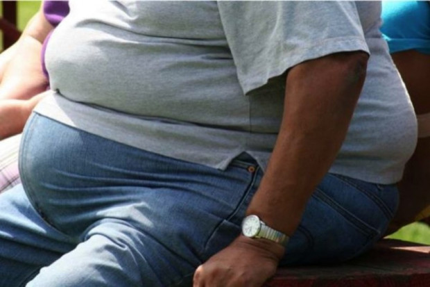 Światowy Dzień Otyłości: po roku podjadania przytyjemy nawet 5 kg?