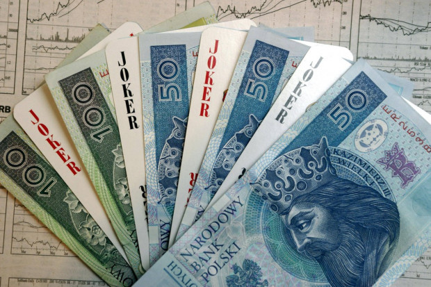 Pytamy polityków i ekonomistów: jak zwiększyć publiczne finansowanie ochrony zdrowia?