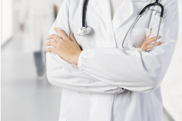 Oskładkowanie umów: szpital nie zapłaci ubezpieczenia za dyżury kontraktowe