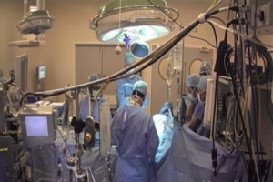 Poznańska klinika pokaże w internecie dwie operacje leczenia wad słuchu