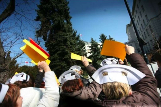 Białystok: pielęgniarki ze szpitala wojewódzkiego chcą wyższej pensji
