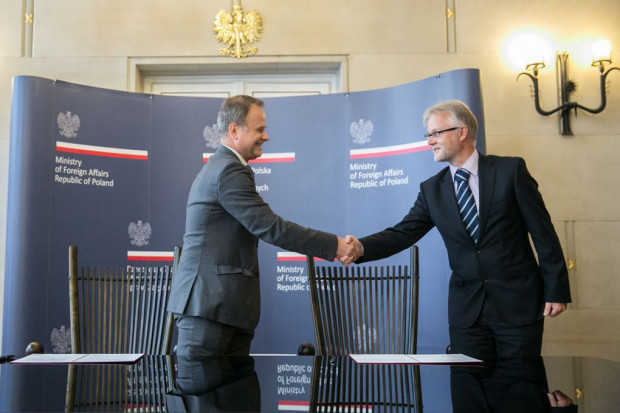 MSZ i NFZ: ścisła współpraca ws. informowania o leczeniu za granicą