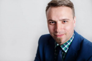 Maciej Tomczak Usługi w chmurze - alternatywa dla tradycyjnego podejścia do EDM