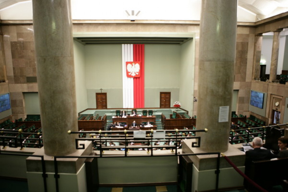 Sejm zgodził się na wyplatanie koszyka świadczeń - bliżej nam do współpłacenia?