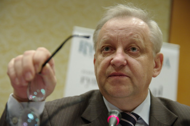 Bolesław Piecha o kryzysie w ochronie zdrowia: czekamy na kozła ofiarnego