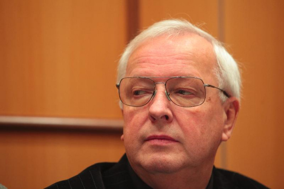 Twardowski: odwlekanie terminu wejścia w życie list byłoby niekorzystne
