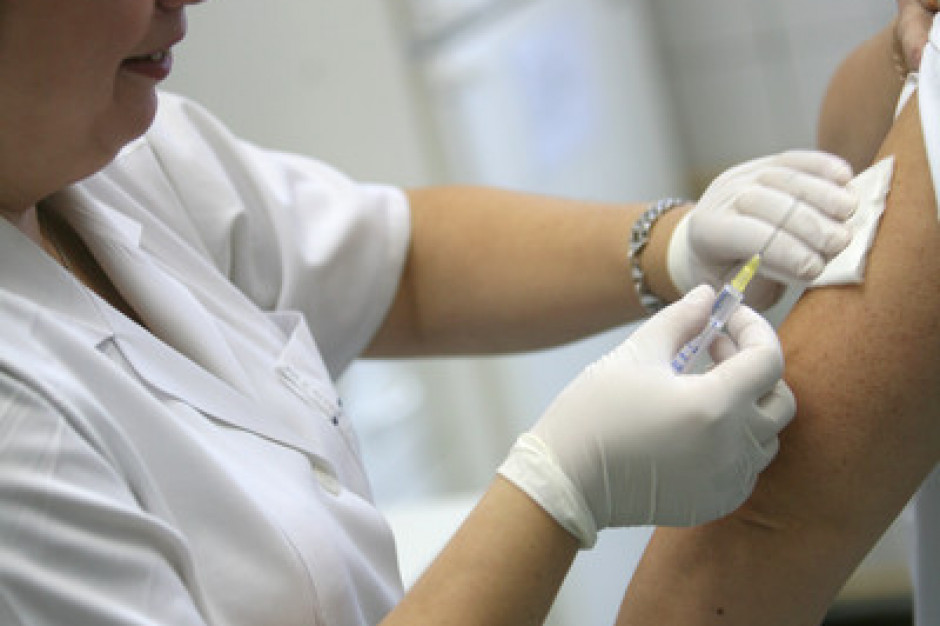 NFZ: umowy z pielęgniarkami na świadczenia pielęgnacyjne będą przedłużone