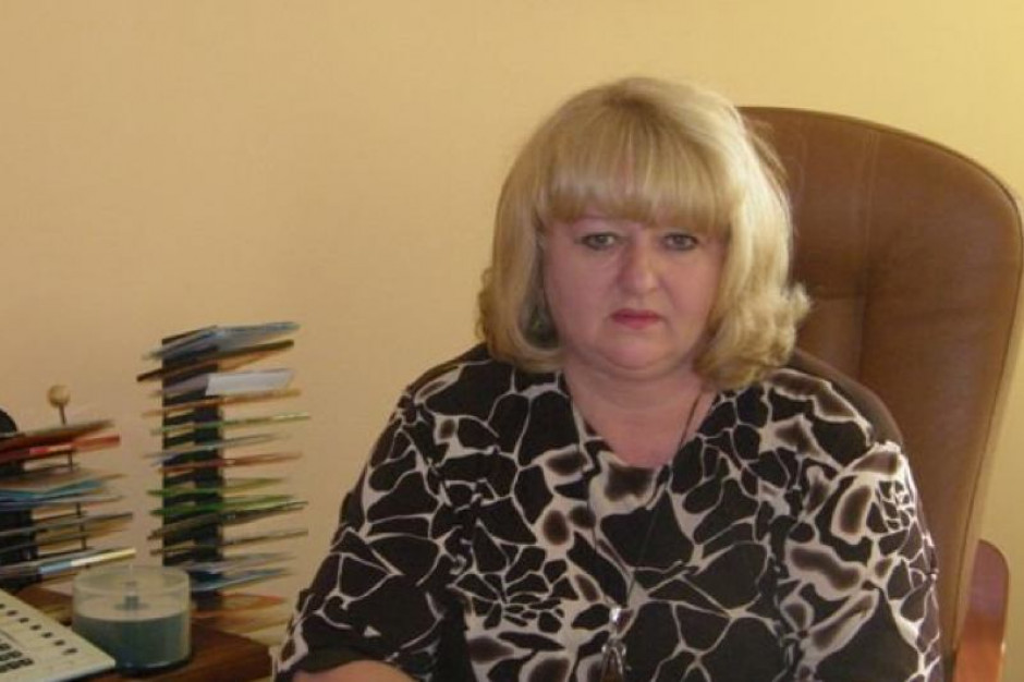 Z dyrektorskiego gabinetu do poselskiej ławy