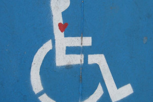 RPO: lokale wyborcze dla niepełnosprawnych nie spełniają norm