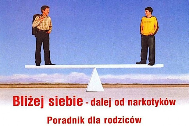Graffiti na dzień solidarności z uzależnionymi od substancji psychoaktywnych