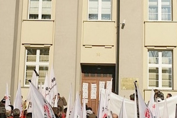 Bytom: załoga szpitala walczy o dyrektora
