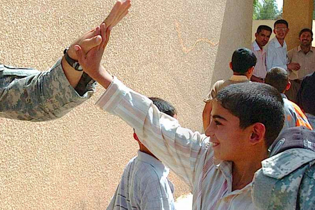 Irak: coraz więcej chorych dzieci po bombardowaniach