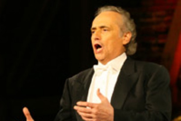 Toruń: José Carreras nagrodzony Aniołem Hematologii