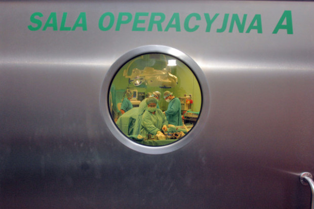 Tuzin zdrowotnych projektów, czyli recenzje "operacji pakiet"