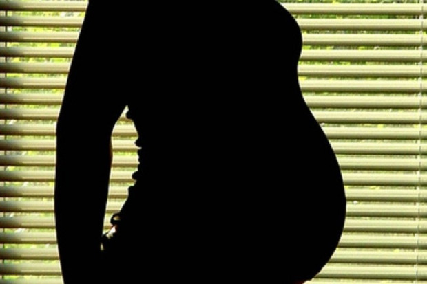 Jedzenie orzeszków ziemnych w ciąży = alergia u dziecka?