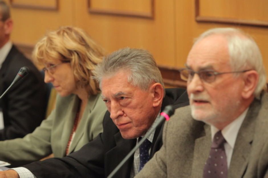 VI Forum Rynku Zdrowia: Zakażenia szpitalne - jak im lepiej zapobiegać? (wideo)
