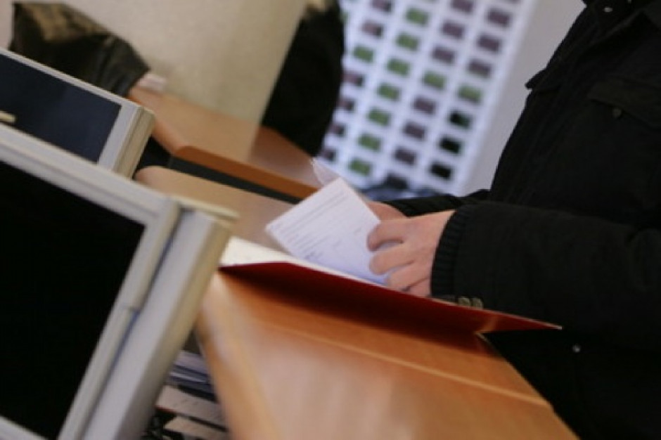 Opolskie: sfałszował dokumentację o posiadanych kwalifikacjach
