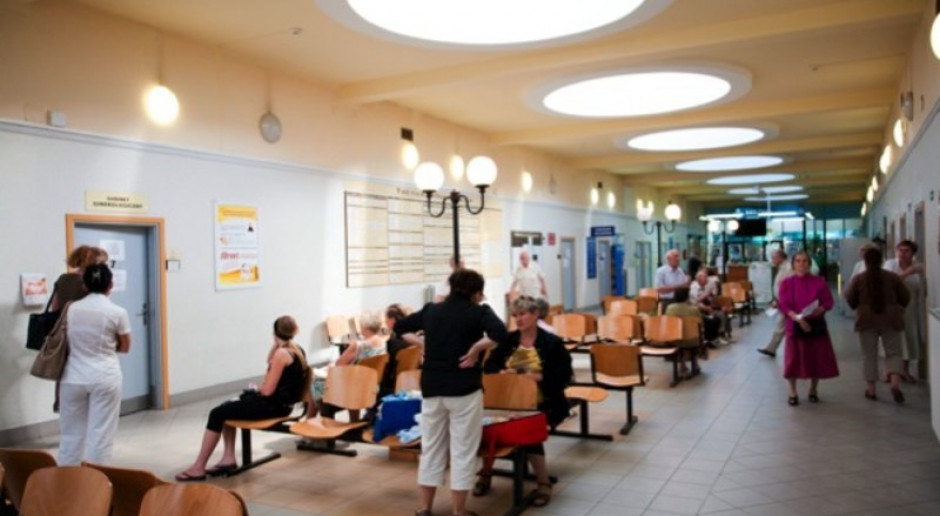 Krosno: dyrekcja szpitala wojewódzkiego zapowiada zwolnienia