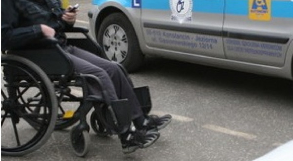 Białystok: będą uczyć niepełnosprawne dzieci jazdy na wózkach
