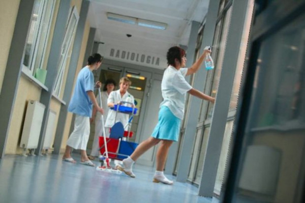 Radom: salowe nie chcą przejęcia przez zewnętrzną firmę