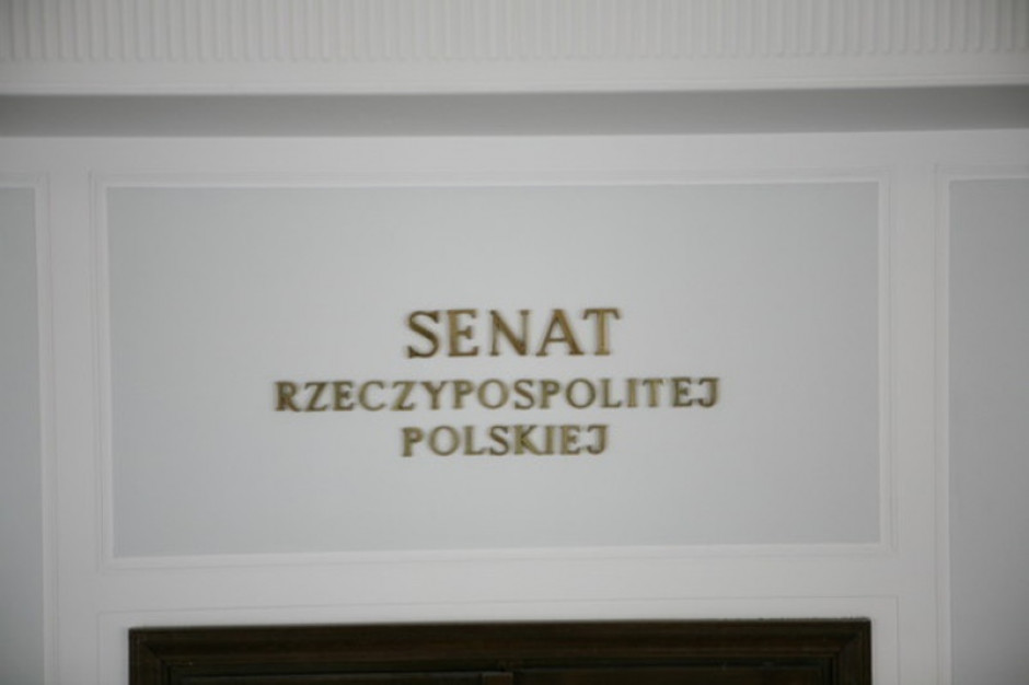 Ustawa refundacyjna w Senacie: są wątpliwości ws. zgodności z konstytucją