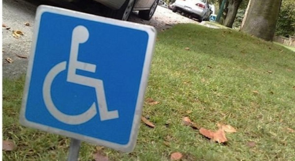Białystok: miejsca dla niepełnosprawnych na parkingu nie będzie