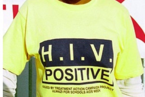 Wirusem HIV zarażają się głównie młodzi ludzie