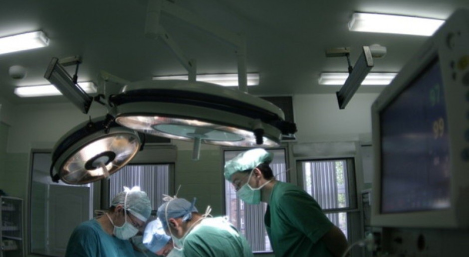 Kraków: francuski ekspert od videochirurgii w Szpitalu Bonifratrów