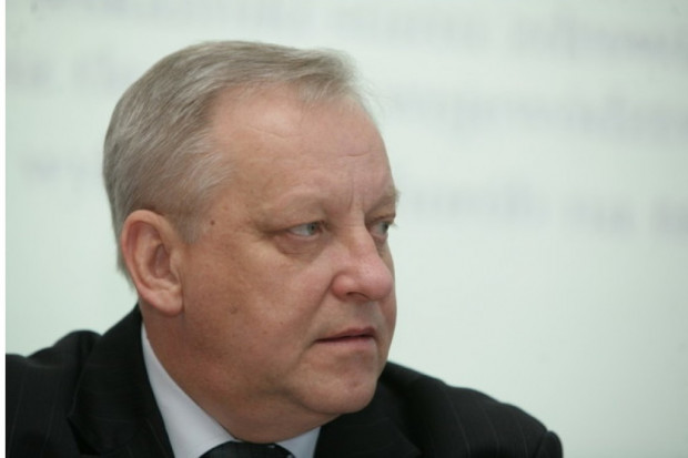 Piecha: zamiast komercjalizacji - sieć szpitali