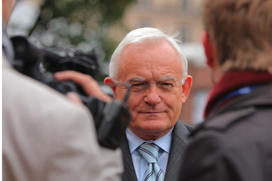 Leszek Miller. Fot. PTWP Były premier ostro o wstrzymywaniu świadczeń