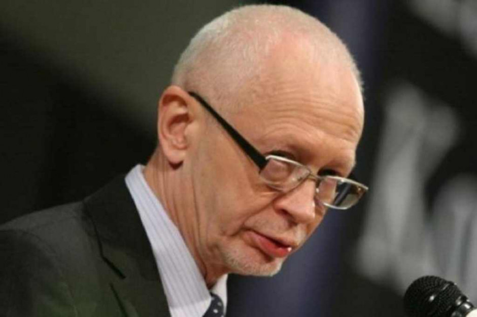 Boni: być może karta ubezpieczenia zdrowotnego mogłaby zastąpić dowód osobisty