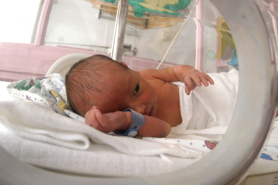 Szpitale pediatryczne: wzrost hospitalizacji, lepsze warunki dla opiekunów