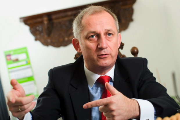 Trzeba wreszcie ustalić, kto za co płaci w instytutach i szpitalach klinicznych