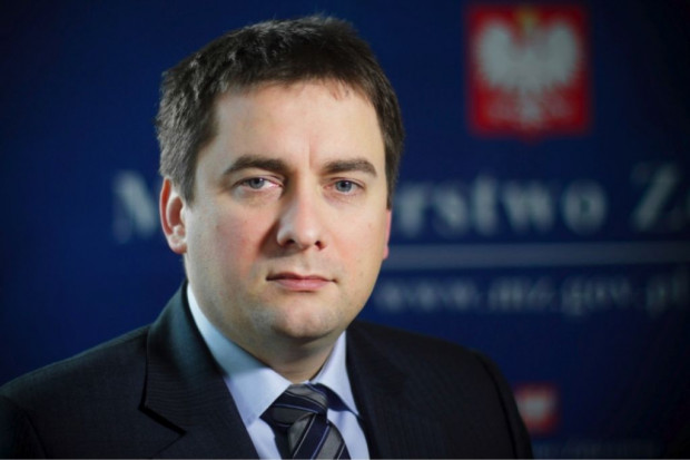 Wiceminister Radziewicz-Winnicki: doprecyzujemy przepisy ustawy refundacyjnej