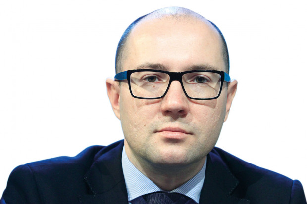 Po pierwsze restrukturyzacja