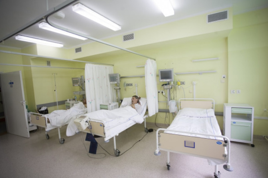 Pomorskie: ograniczanie odwiedzin w szpitalach