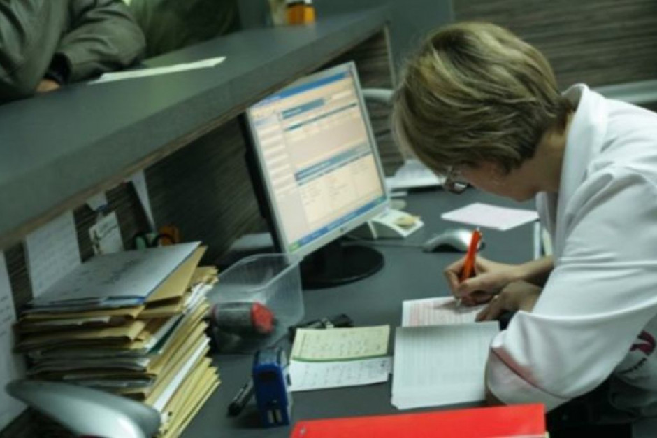 Konsultanci wojewódzcy: pacjenci reumatologiczni zbyt długo oczekują na diagnozę