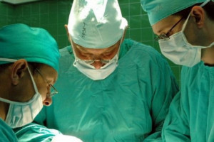 Łódź: pionierska operacja chirurgów szczękowych