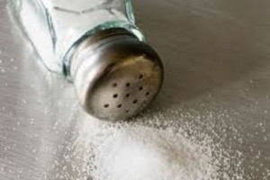 Brytyjczycy rzadziej sięgają po sól