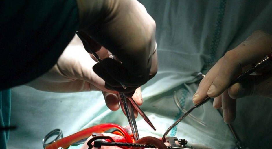 Białystok: chirurdzy wyciągnęli śrubokręt z czoła pacjenta