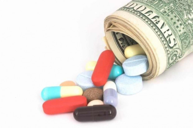 Lepsza urzędnicza posada, czy kariera w sektorze farmaceutycznym?