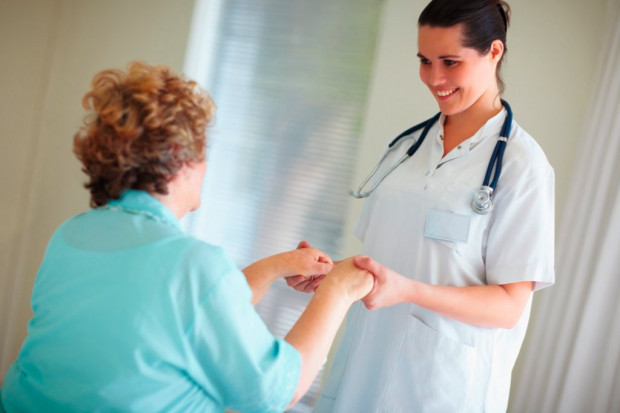 Osteoporoza w Polsce: choruje 3 mln osób, leczy się tylko 200 tysięcy