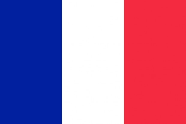 Francja: zmarł pierwszy chory z nowym szczepem koronawirusa