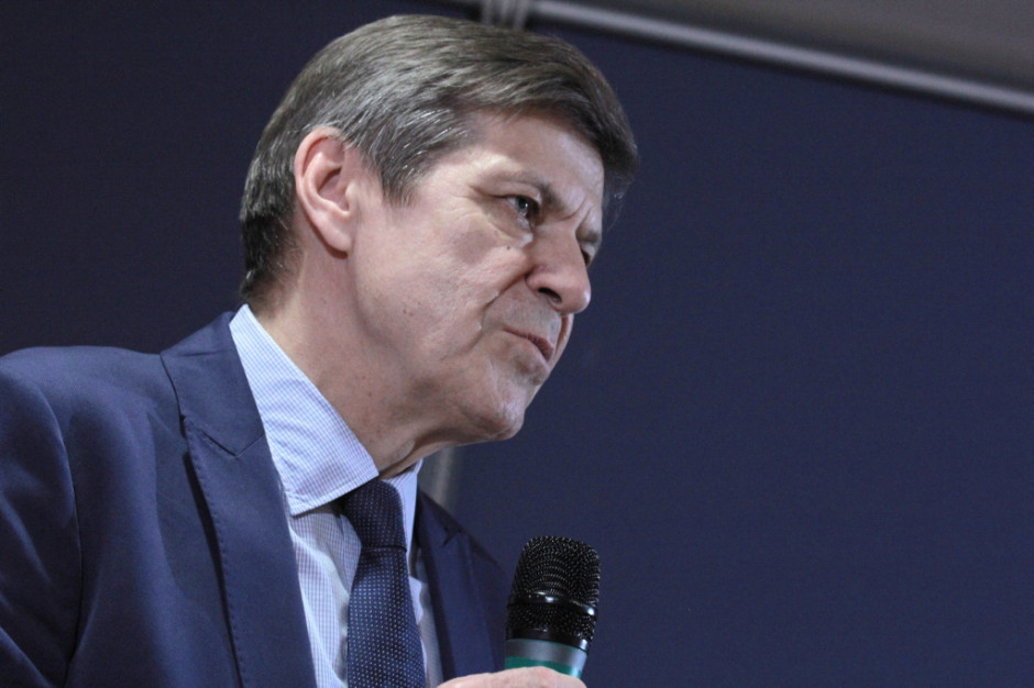 Polska elektrokardiologia: postęp, wyzwania i problemy do rozwiązania